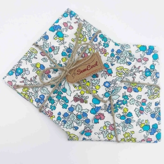 Blue strawberry and flowers fat quarters