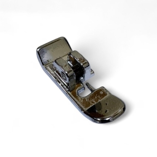 Singer Slant Overedge Foot