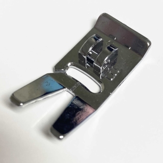 Low General Purpose Zig Zag Metal Snap On Singer